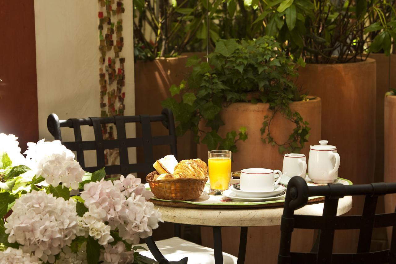 Hotel D'Albion ปารีส ภายนอก รูปภาพ