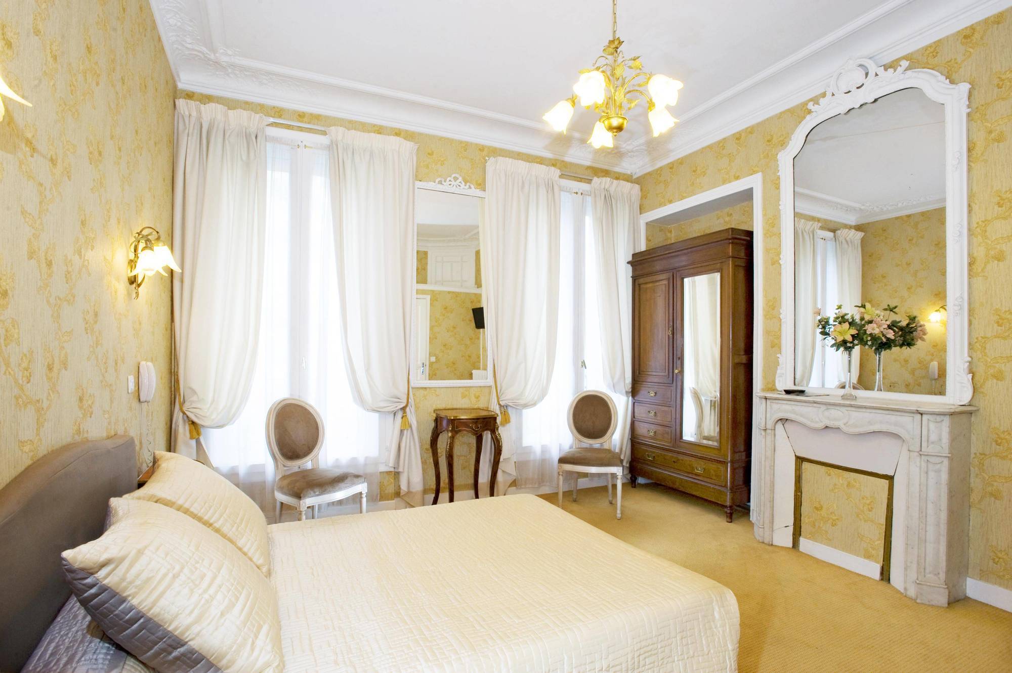 Hotel D'Albion ปารีส ภายนอก รูปภาพ